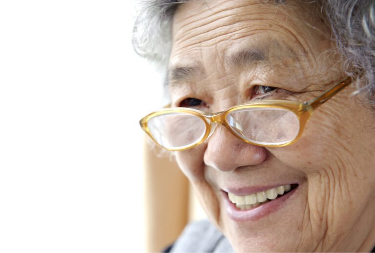 Support services for low vision seniors